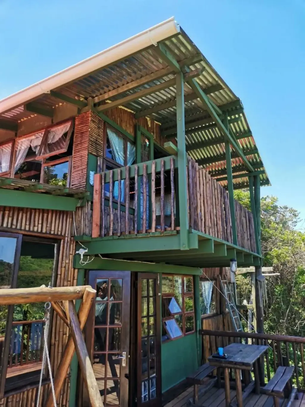 Amapondo Backpackers Lodge